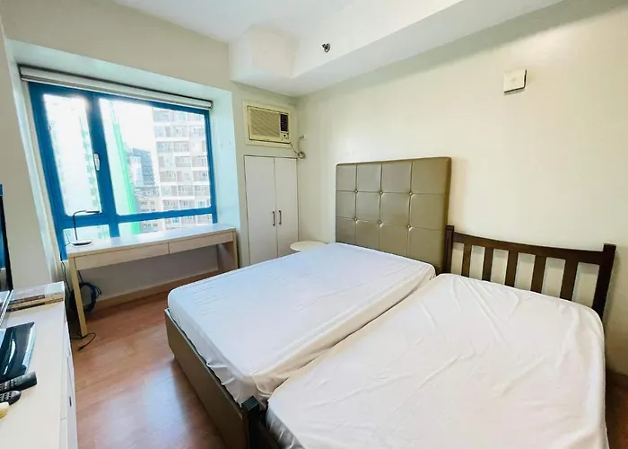 Legends Condotel - One Pacific Place Makati 5*